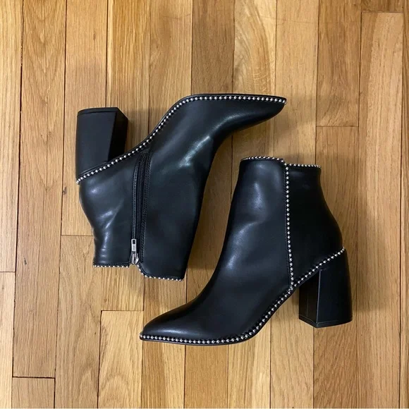 {Steve Madden} NIB Black Jinxed Embellished Pointed Toe Ankle Boots - size 10 - Picture 3 of 9